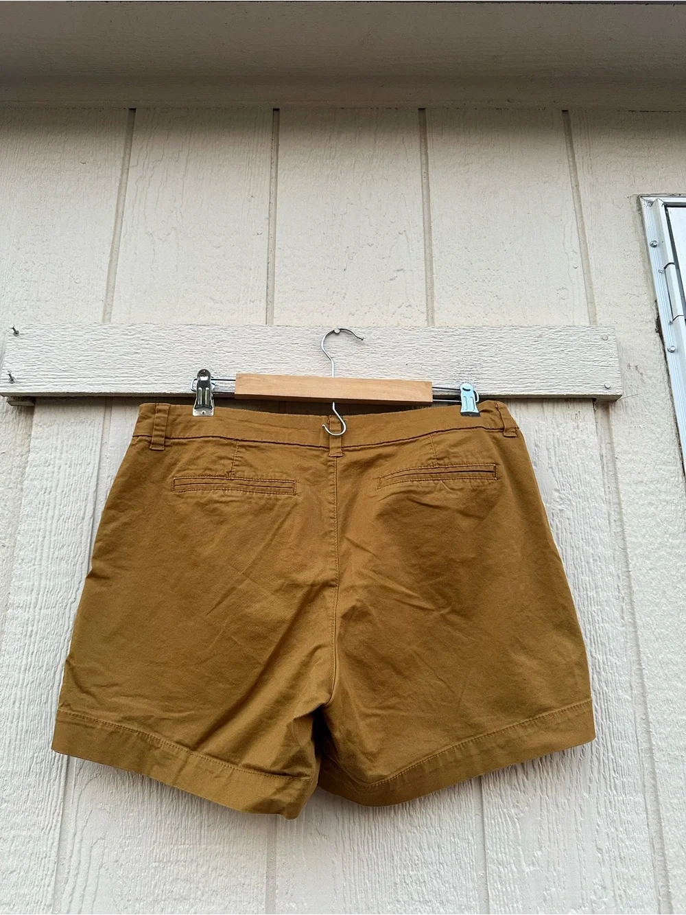 Old Navy Women’s size 10 Mustard Chino Bike Shorts